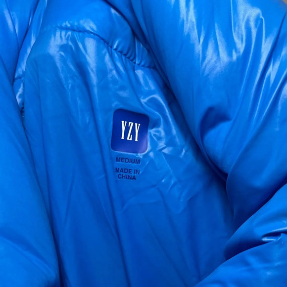 Yeezy X Gap Round Blue Puffer Jacket - Picture 4 of 9